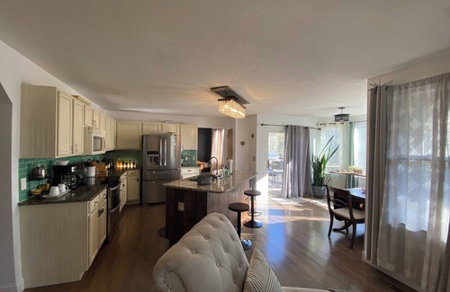 Erie Casa | Boulder- Denver DIA! ! Popular home, Private, Spacious, and Centrally Located!