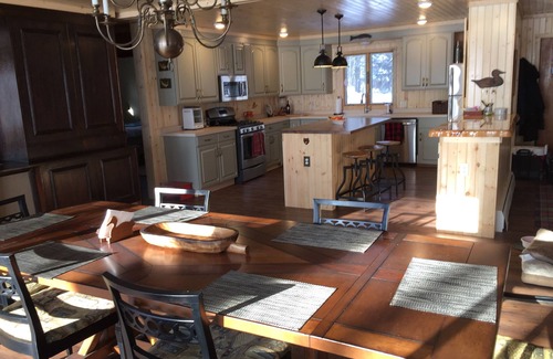 Boulder Junction Cabina | Boulder Lake Lodge; Beautiful, spacious, great views with boat dock & water toys