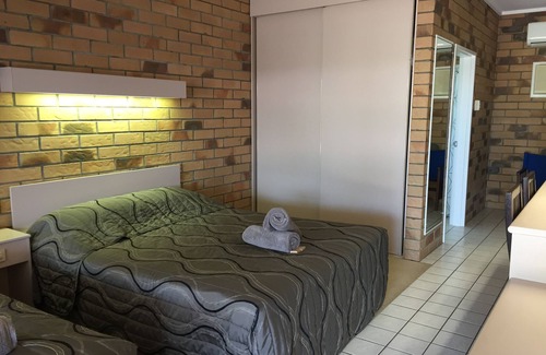Winton Hotel | Boulder Opal Motor Inn