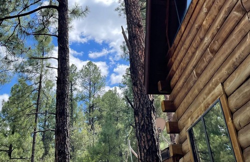 Prescott Cabina | BOULDER PINES a Real Luxury Log Cabin minutes from Lynx Lake, Costco & Downtown!