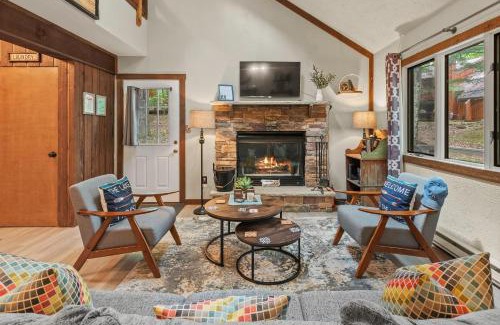 Lake Harmony Casa | Boulder Pointe by AvantStay Deck Forest Views Boulder Lake Club Passes