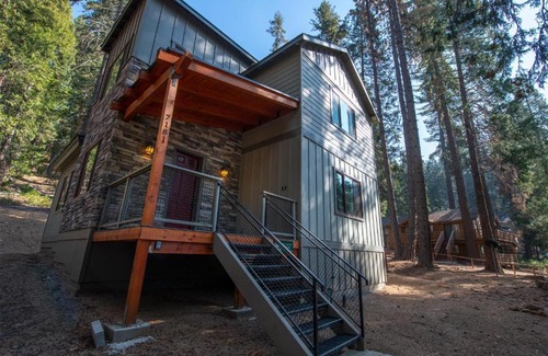 Yosemite West Casa | Boulder Ridge