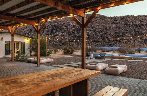 Joshua Tree Casa | Boulders Beyond | Pool, Spa & Firepit