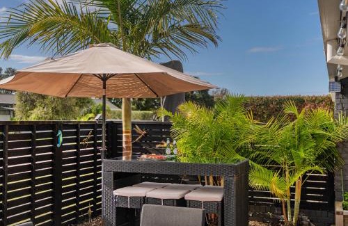 Pauanui Casa | Boulevard Bliss - Pauanui Holiday Home