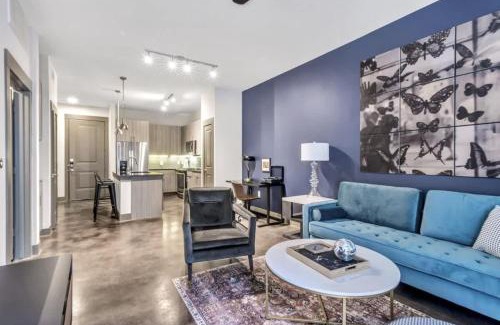 Richardson Apartamento | Boulevard Stays Elegant 1BR Pool Gym Parking
