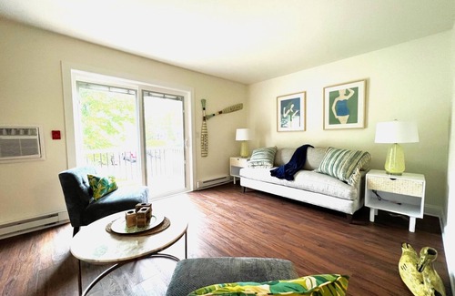 Lake Geneva Apartamento | *Bounce to the Beach* Downtown Lake Geneva