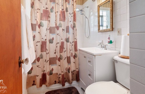Calumet City Casa | Bountiful Abode: 2 BR Full Bsmt