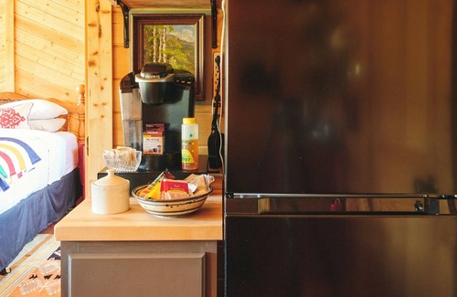 Saddlestring Cabina | Bounty of the Bighorns Cabin near Buffalo