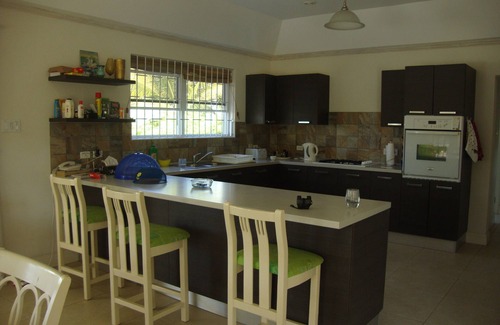 Belair Villa | 'Era Hora. Precioso chalet con piscina y cerca de la playa