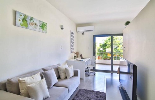 Rigaud Cabina | Boutic Studio Veaudreuil Rigaux Oka