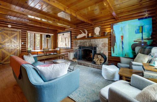 Kings Beach Casa | Boutique and Artsy Log Cabin in North Lake Tahoe!