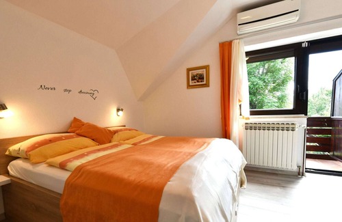 Seliste Dreznicko Apartamento | Apartamento Boutique en Selište Drežnićko con jardín