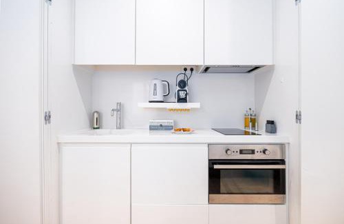 Misericordia Apartamento | Boutique Apartment in the Heart of Lisbon ! Lemonn B