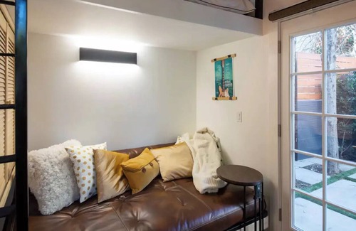 Laurel Canyon Cabina | Boutique Cabin in Laurel Canyon .