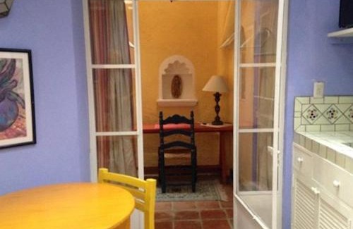 Colonia San Antonio Cama Y Desayuno | Boutique Hotel Casa Camellia