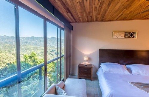 Garabito Cabina | Boutique hotel cabin with private rooftop and amazing views