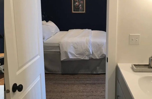 Oakley Apartamento | Boutique Hotel Suite in Oakley, ID: The Troy Room