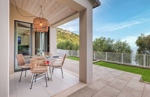 Ventimiglia Casa | Boutique Pool Apt. Balzi Rossi - Lucca 1, Ventimiglia, Italy