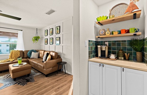 Indian Harbour Beach Casa | Boutique Style Quadplex/4 Apts/Walk to beach/Pet friendly