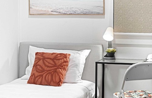 Granville Casa | Boutique Single Room - Centrally Located at Granville - Shared Bathroom