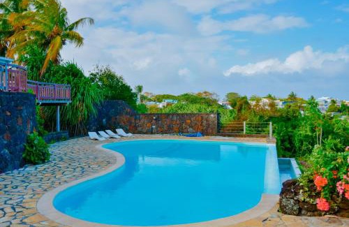 Trou d'Eau Douce Casa | Boutique Villa on the Rocks with Stunning Sea Views, Infinity Pool & Private Sea