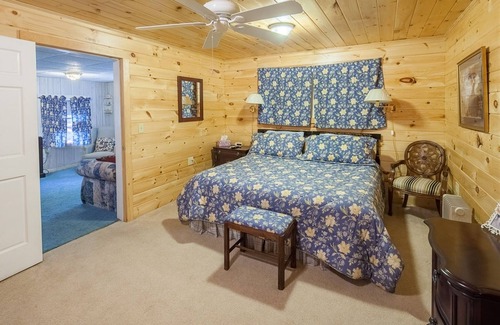 Naples Cabaña | Bove Cottage 1 -limit 3 1 Bedroom Cottage by RedAwning