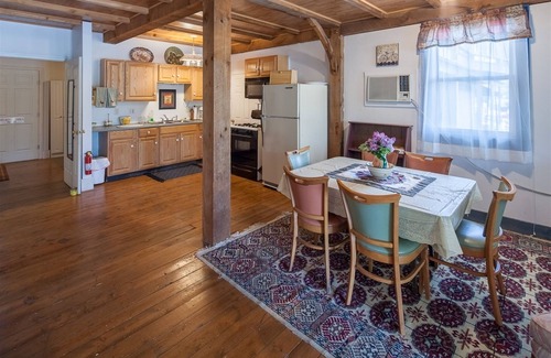 Naples Cabaña | Bove Cottage 2-limit 6 2 Bedroom Cottage by RedAwning