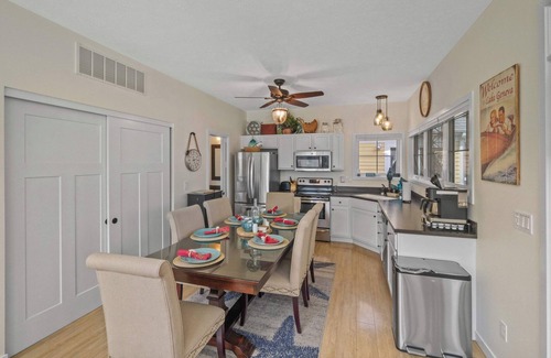 Ottawa Casa | Bow Wow on the River | 1 Bed, 1.5 Bath