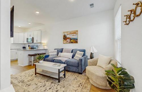 Goose Creek Casa | Bowen Village 2003