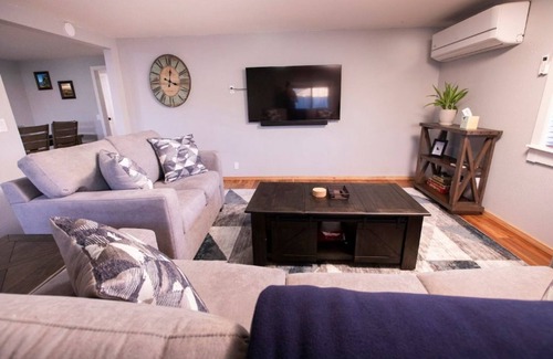 Eureka Casa | Bowie & Jay's Beach House - Pet Friendly