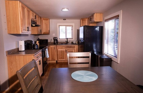 Eureka Casa | Bowie & Jay's Beach House - Pet Friendly