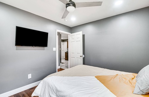 Bowling Green Casa | Bowling Green Duplex Rental ~ 5 Mi to Downtown!