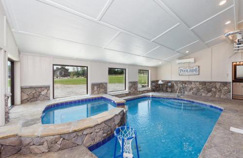 Wears Valley Casa | Bowling Waterfront Luxury MtnViews Pool Sleeps12