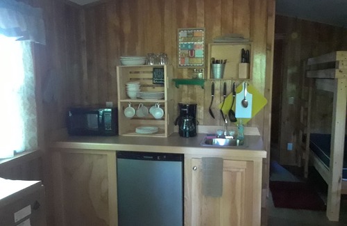 Fort White Cabina | Bowman's Landing Cabin 1 on the Santa Fe River