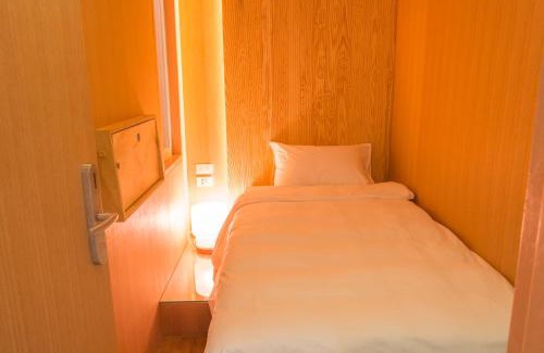 Nong Prue Hotel | Boxtel @ Suvarnabhumi Airport