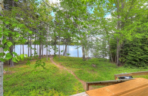 Rangeley Casa | Boyd - Casa rústica pero espaciosa en el lago Mooselookmeguntic