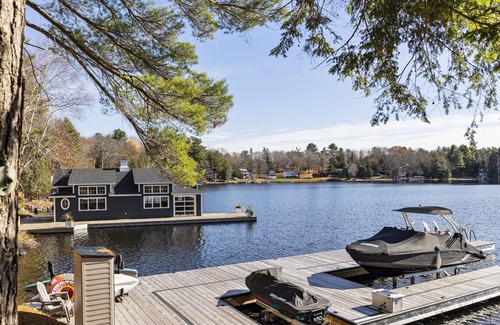 Bracebridge Cabina | Boyd's Cabin Retreat - A Rustic Muskoka Treasure
