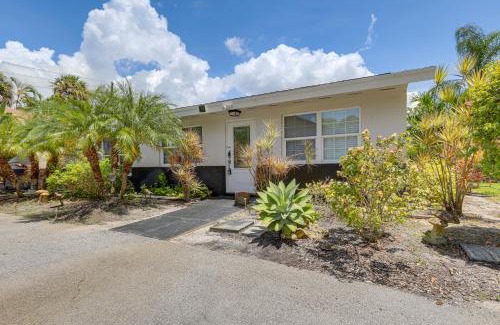 Boynton Beach Casa | Boynton Beachs Best! Family Home with Yard and Garden