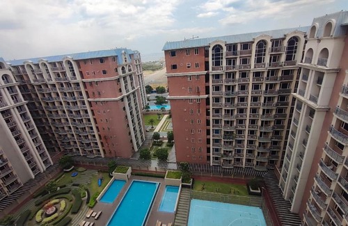 Paranaque Apartamento | BP1043 Pool View Staycation Paranaque Pasay