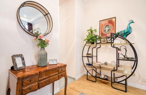 Vizivaros Apartamento | BpR Adagio Design Home with A/C