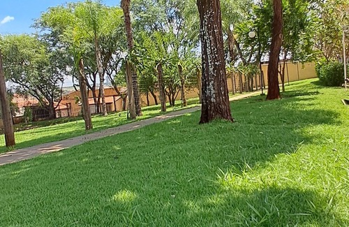 Ribeirao Preto Condominio | Ideal condominium house in Agrishou fair. Total security and easy access. Noble.