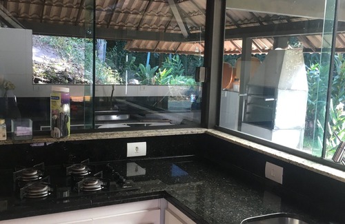 Aguas de Lindoia Casa | Beautiful little house that accepts pets