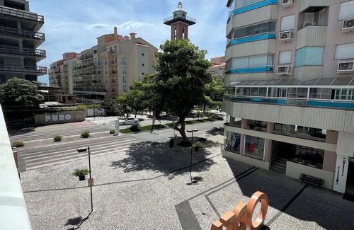 Jurere Internacional Apartamento | Apartment in Jurerê Internacional accommodates up to 9 people.