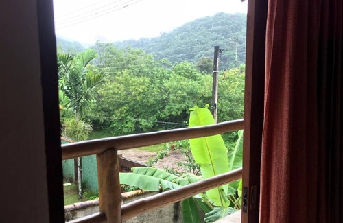 Barra do Sahy Casa | House with pool close to the beach in Barra do Sahy!