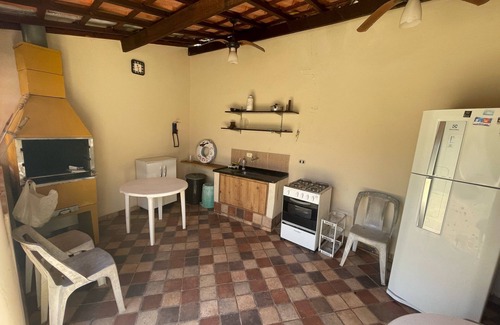 Boicucanga Beach Chalet De Esquí | Large house one block from Boissucanga beach