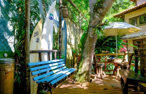 Praia de Santiago Apartamento | Casa Caiçara Veio do Rio - Quarto Casal 03 Quarto em São Sebastião, Brasil
