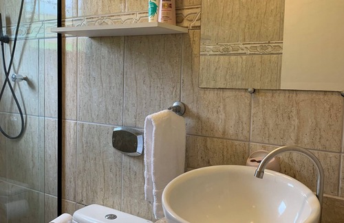 Pontal da Cruz Casa | Casa Recém Decorada com ar Condicionado, Espaço Para Pets e Próximo a Praia