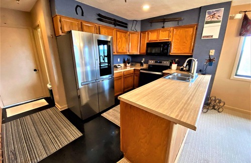 Davis Condominio | BR260 Perfect for 2 couples! Summer Pool!