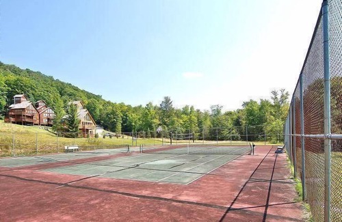 Davis Condominio | BR260 Perfect for 2 couples! Summer Pool!