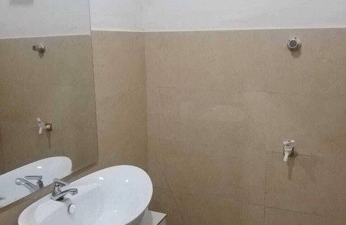 Yatiyantota Hotel | Bracedale Estate Hotel